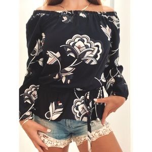 White House Black Market : Floral Blouse